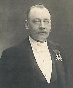 Deze afbeelding heeft een leeg alt-atribuut; de bestandsnaam is leon-savoir-foto-klein-1.jpg